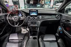 مێرسێدس بێنز CLA